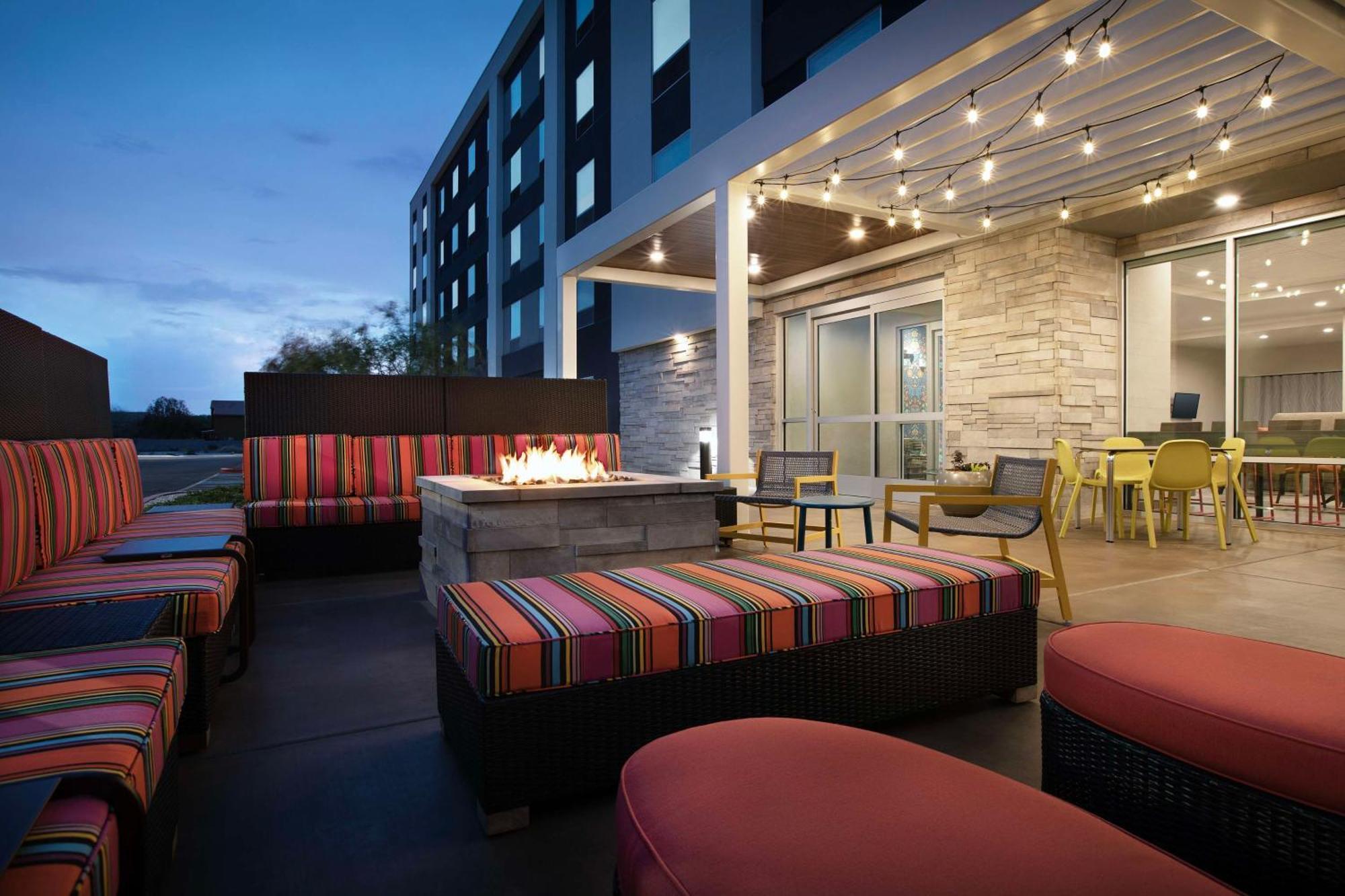 Home2 Suites By Hilton Phoenix North Happy Valley Exterior photo